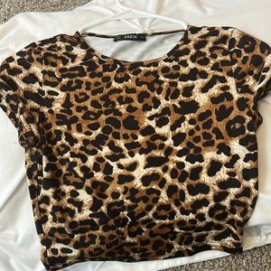 Shein cheetah print top size small great condition